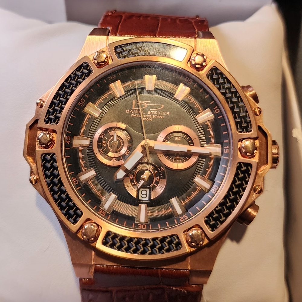 Daniel Steiger Gold Watch - Picture 2 of 7